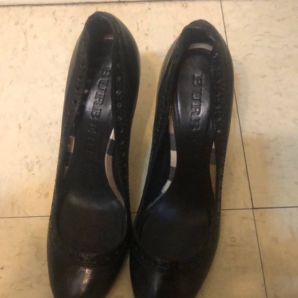 BURBERRY black heels sz 39 with dust bag
